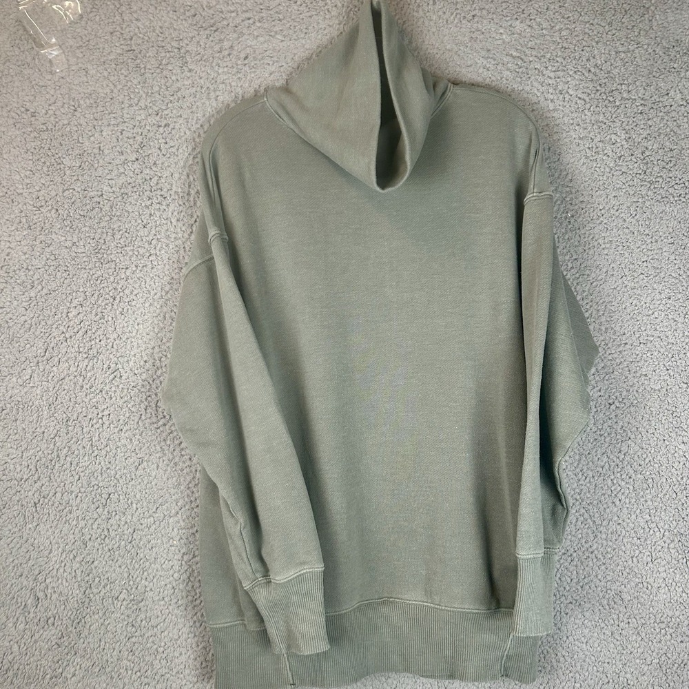 AERIE Women's Oversized Green Turtleneck Sweater‎ Size XS - Picture 2 of 5